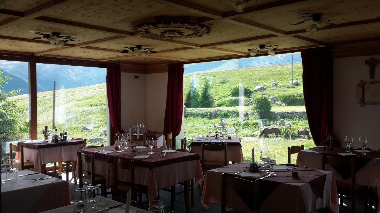 Hotel Rifugio "Mai Tardi" Madesimo Exterior foto
